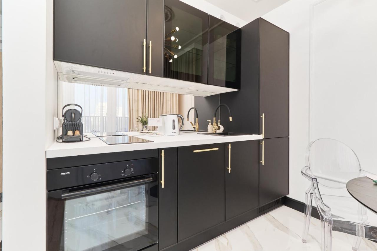 Deluxe Studio Braniborska Near Market Square -with Free Garage By Renters Breslau